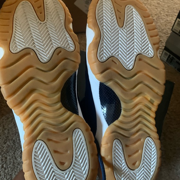 Air Jordan 11 - Picture 4 of 4